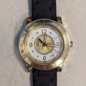 WORKING Juicy couture gold tone watch with white dial